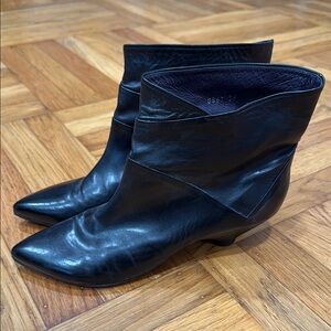 Elegant Black Ankle Boots